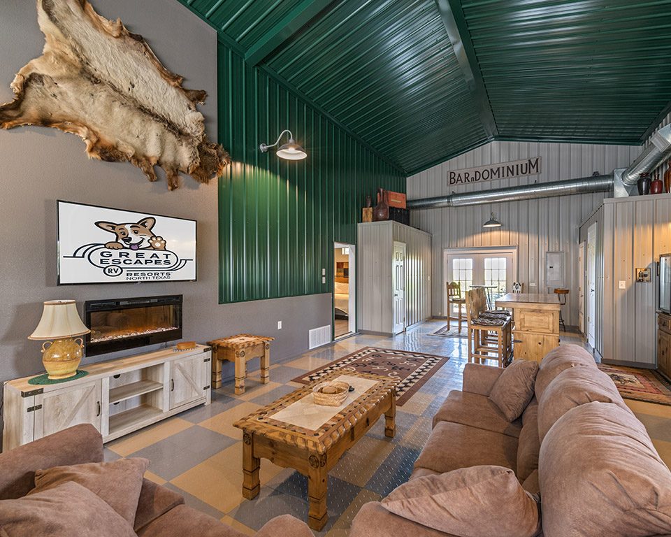 BarnDominium Living Room Image