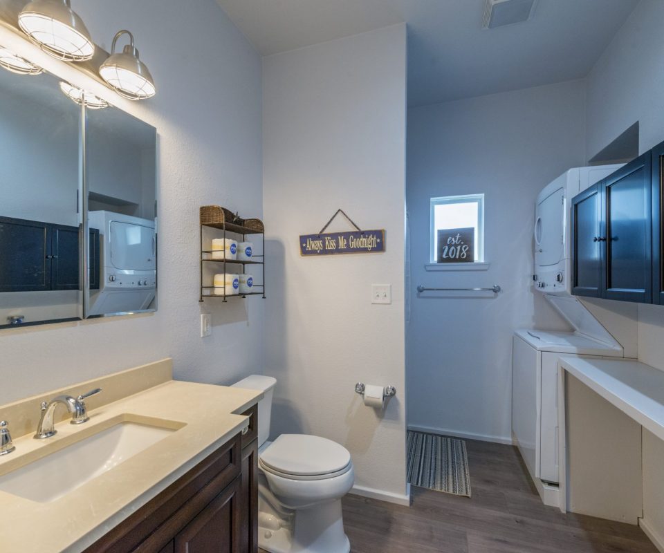 BarnDominium Bathroom Image